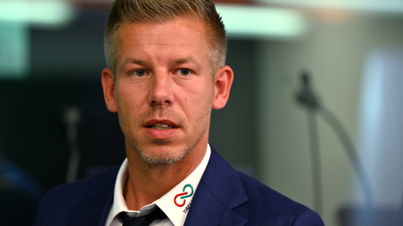 Magyar Péter: A kormányhoz közel is sokan a változást várják – még Orbán Viktor családjában is